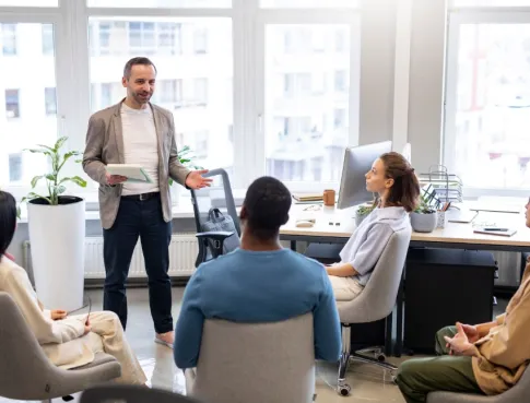 Prévenir les incivilités et mieux accompagner la détresse : un enjeu humain au cœur des organisations