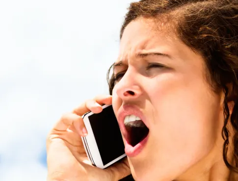 Les pires situations au t&eacute;l&eacute;phone et comment les g&eacute;rer efficacement
